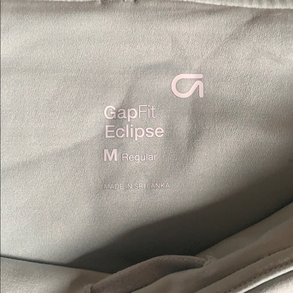 GapFit Eclipse Capri Leggings - Picture 5 of 5
